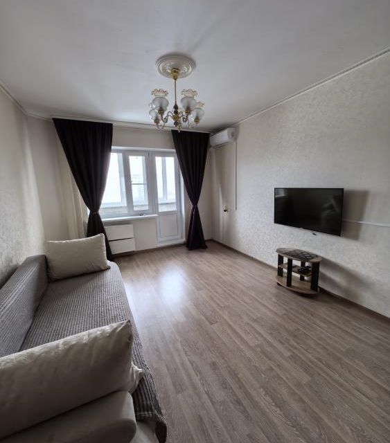 Сдаётся 1-комнатная квартира, 37 м²