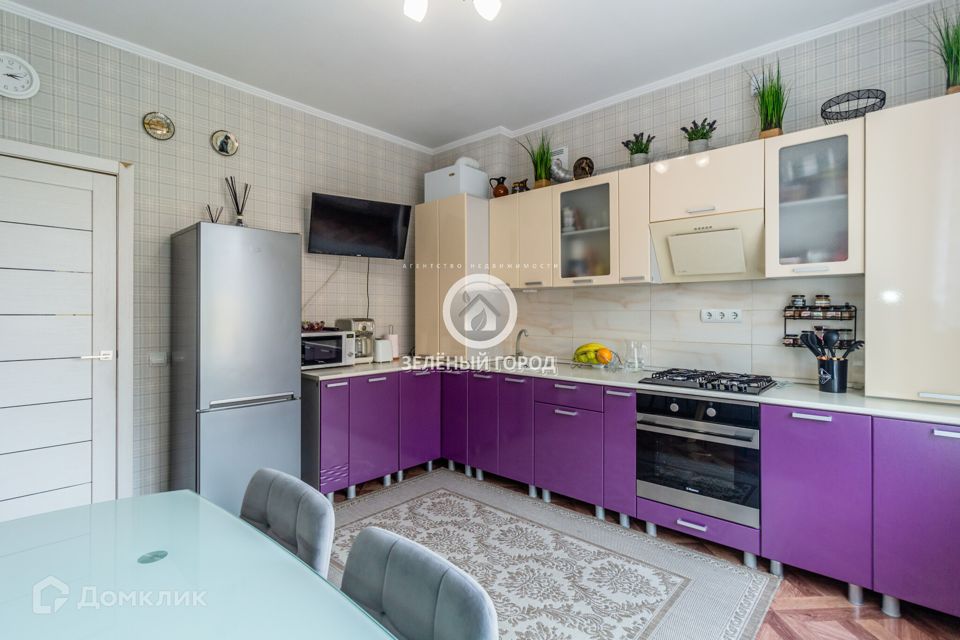 Продаётся 2-комнатная квартира, 68.3 м²