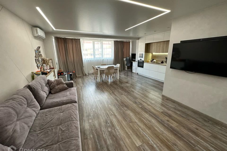 Продаётся 2-комнатная квартира, 57 м²