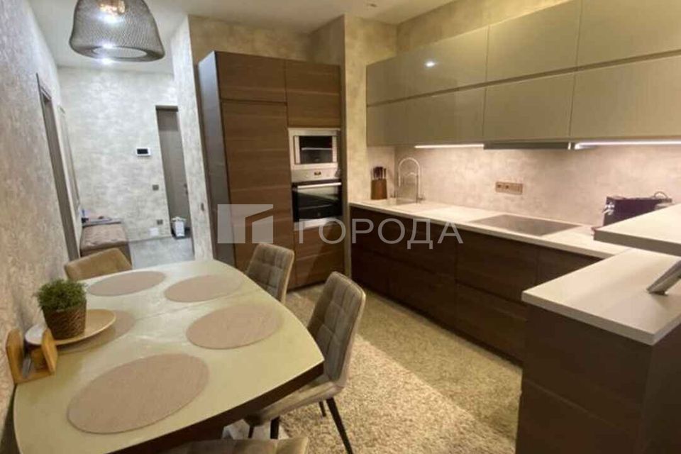Продаётся 2-комнатная квартира, 71 м²