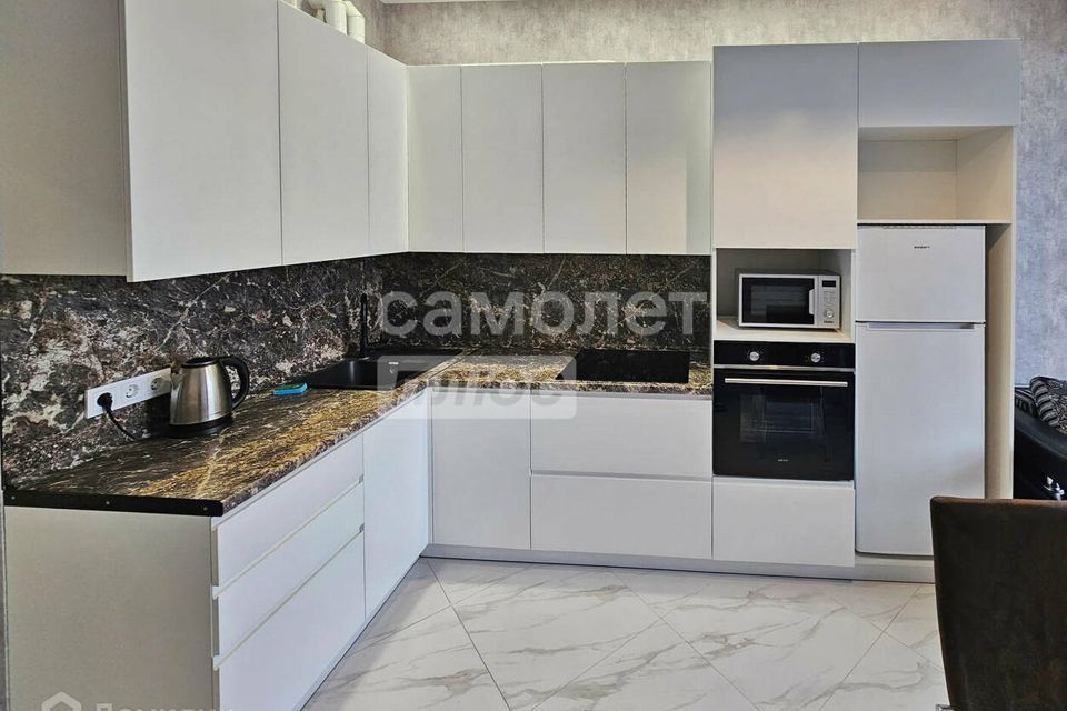 Продаётся 1-комнатная квартира, 50 м²
