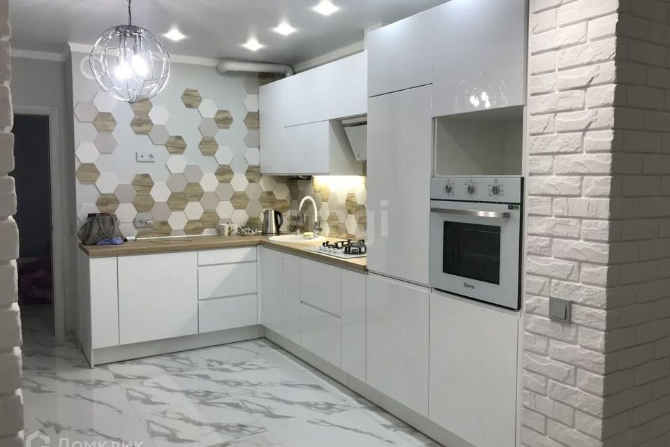 Продаётся 1-комнатная квартира, 45.4 м²