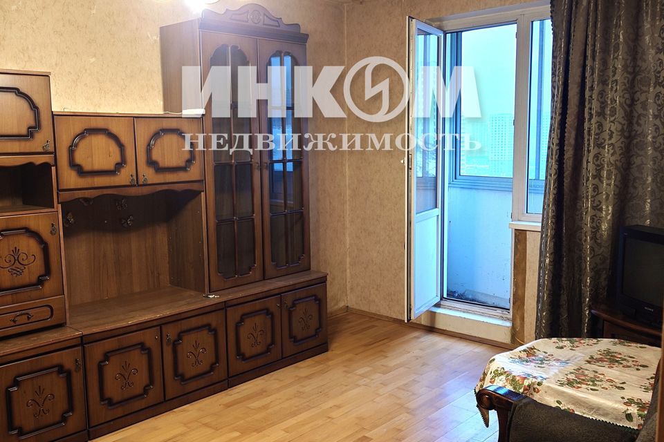 Продаётся 1-комнатная квартира, 37.6 м²