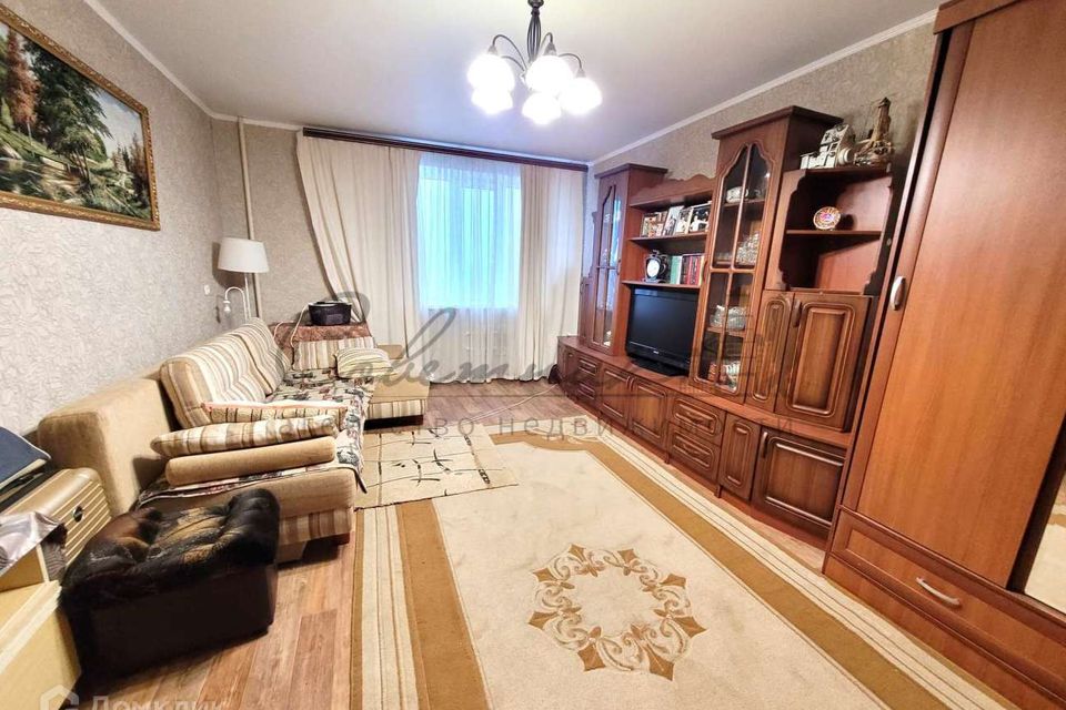 Продаётся 1-комнатная квартира, 39.84 м²