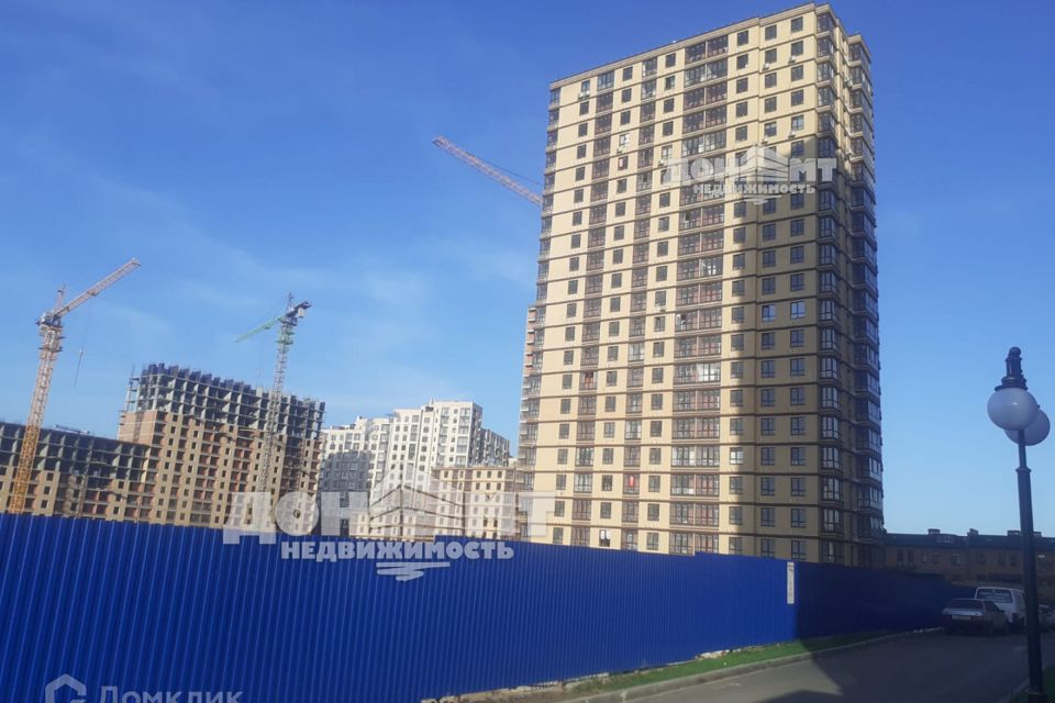 Продаётся 1-комнатная квартира, 42.37 м²