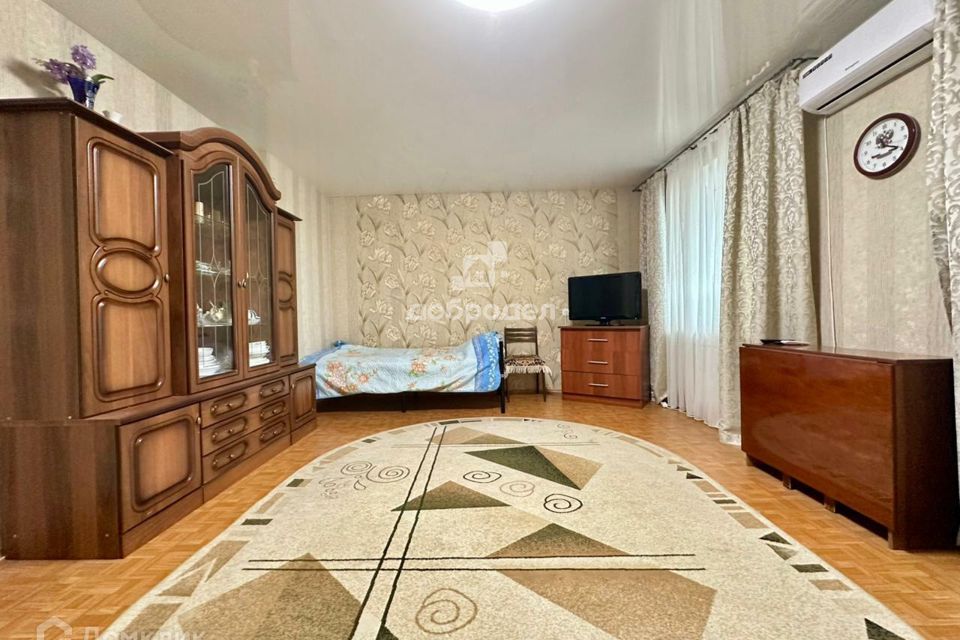 Сдаётся 2-комнатная квартира, 62 м²
