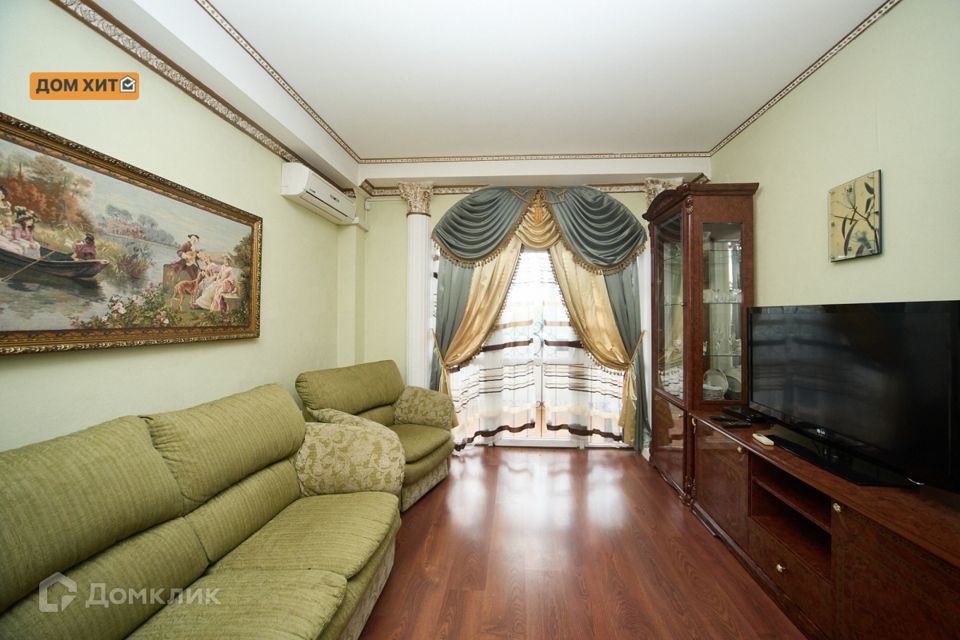 Продаётся 3-комнатная квартира, 107 м²