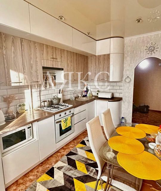 Продаётся 3-комнатная квартира, 68.9 м²