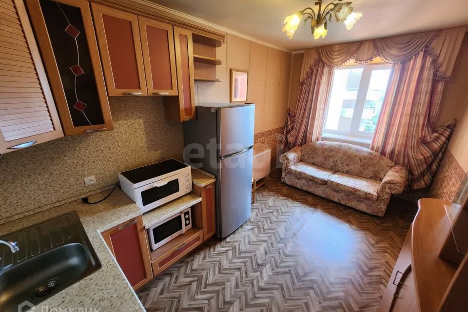 Сдаётся 1-комнатная квартира, 42 м²