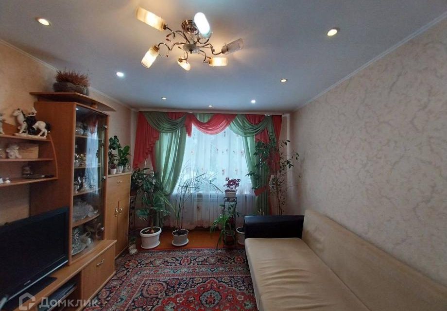 Продаётся 3-комнатная квартира, 70.1 м²