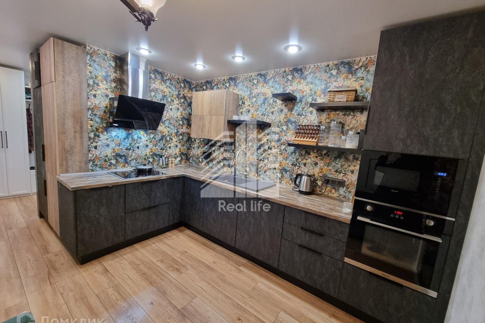 Продаётся 2-комнатная квартира, 57.9 м²