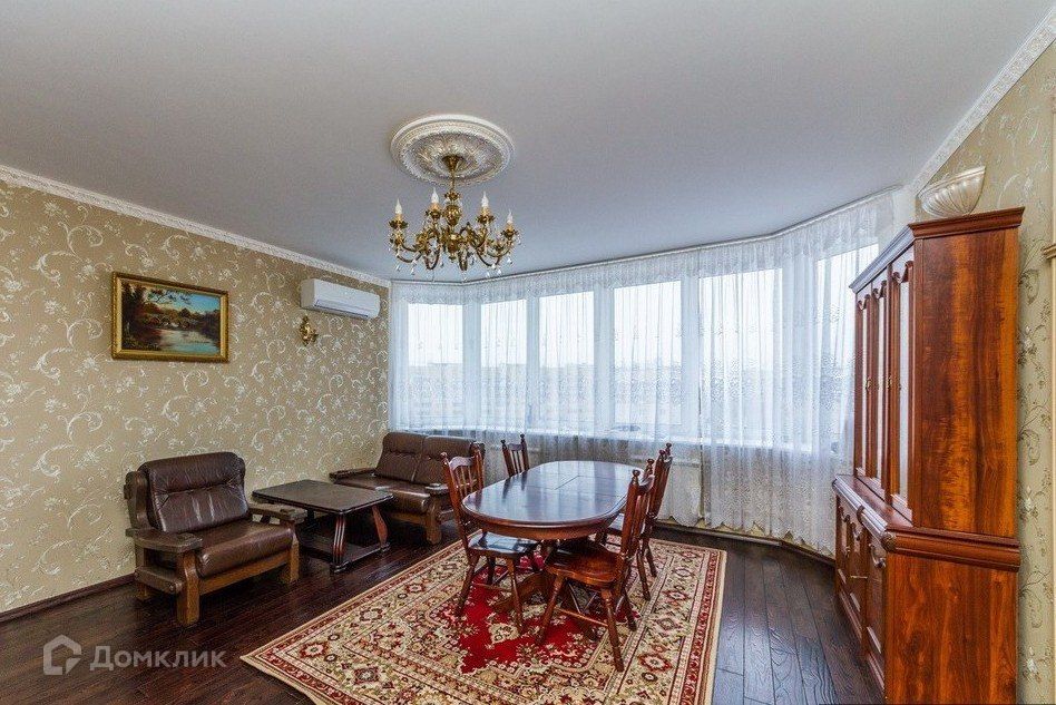 Продаётся 4-комнатная квартира, 144.8 м²