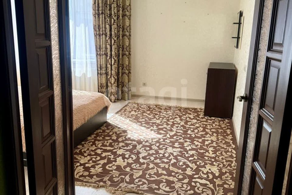 Сдаётся 2-комнатная квартира, 57 м²