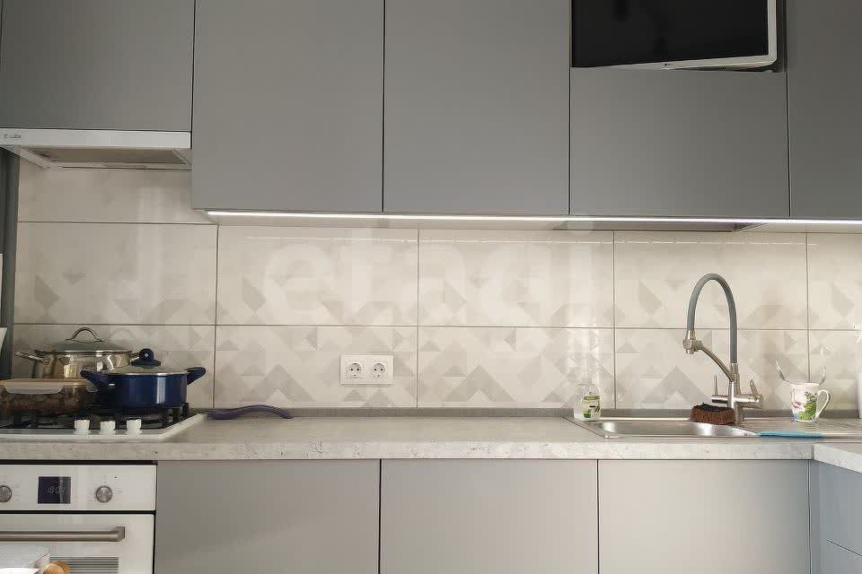 Продаётся 1-комнатная квартира, 40.6 м²