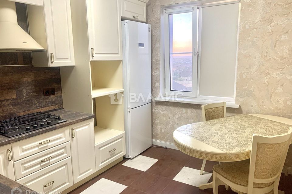 Продаётся 2-комнатная квартира, 60.5 м²