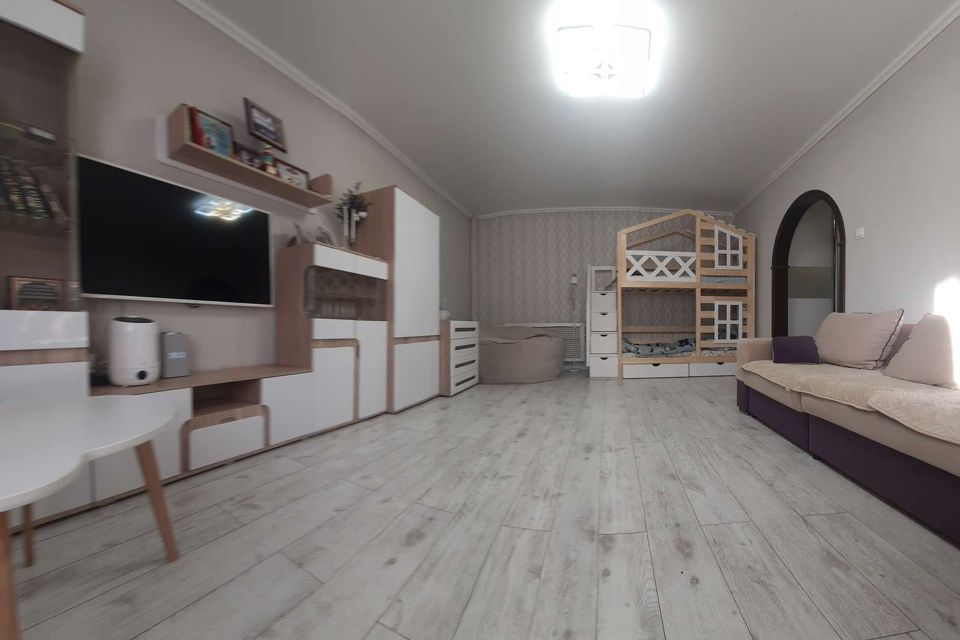 Продаётся 2-комнатная квартира, 64 м²