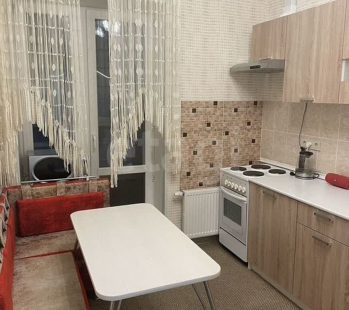 Сдаётся 1-комнатная квартира, 35 м²