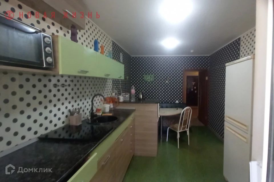 Продаётся 2-комнатная квартира, 71.8 м²