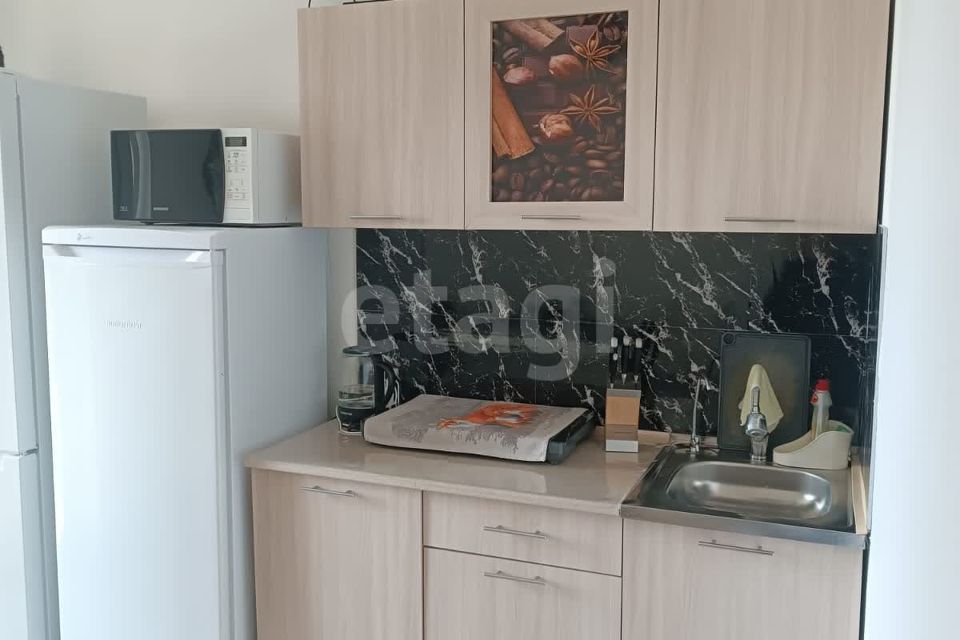 Продаётся 1-комнатная квартира, 37.6 м²