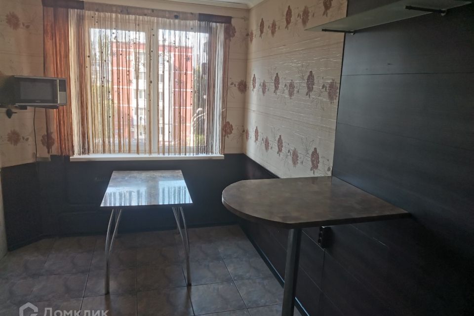 Продаётся 4-комнатная квартира, 90 м²