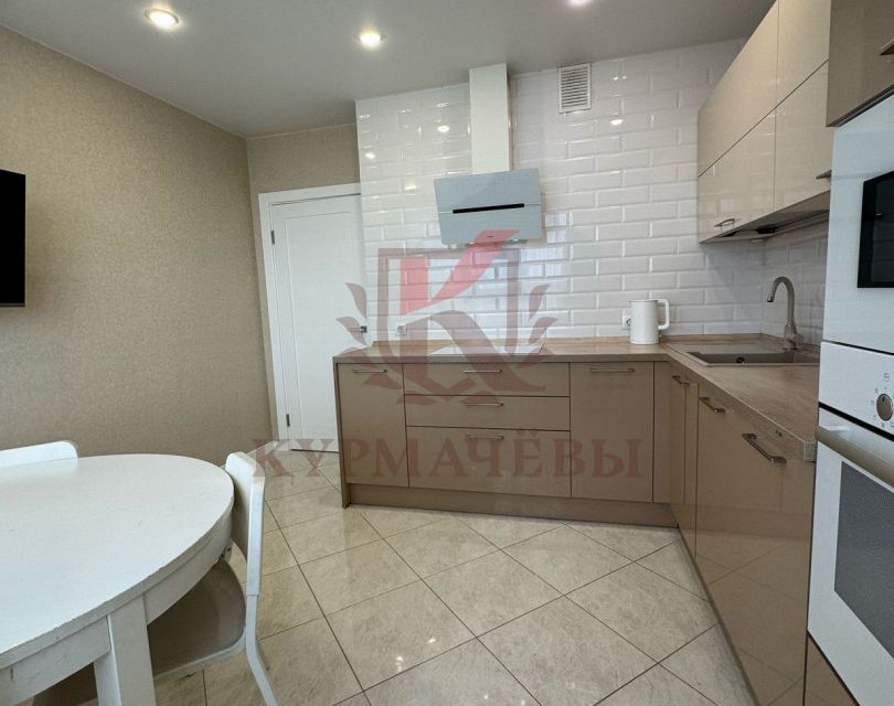 Продаётся 2-комнатная квартира, 53.7 м²