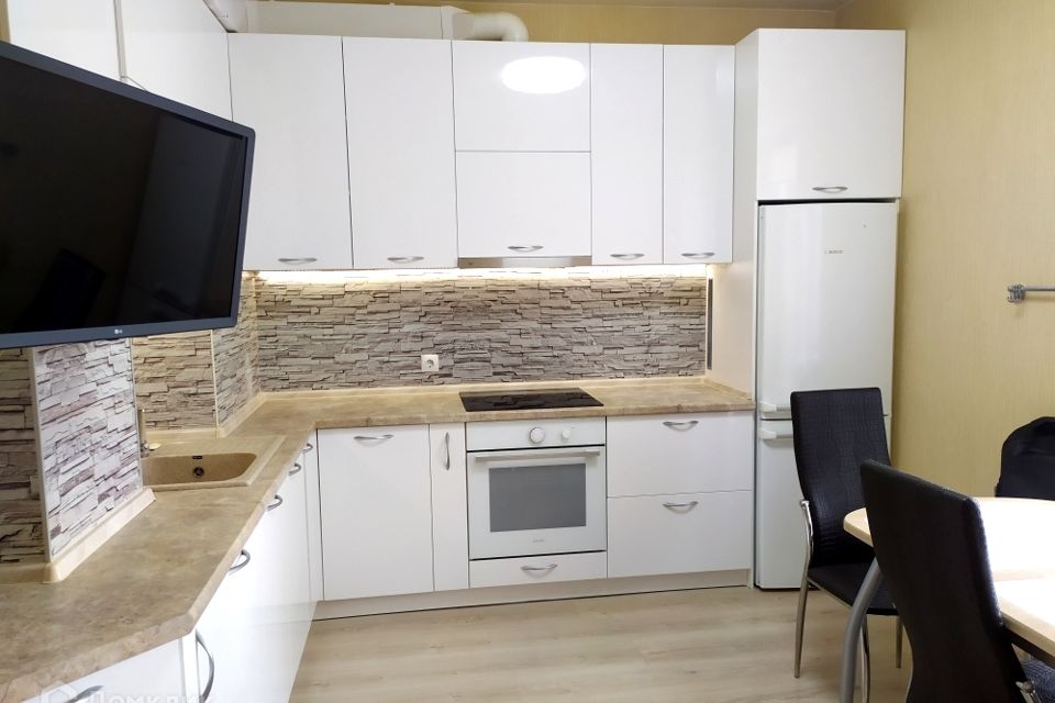 Сдаётся 2-комнатная квартира, 59.2 м²