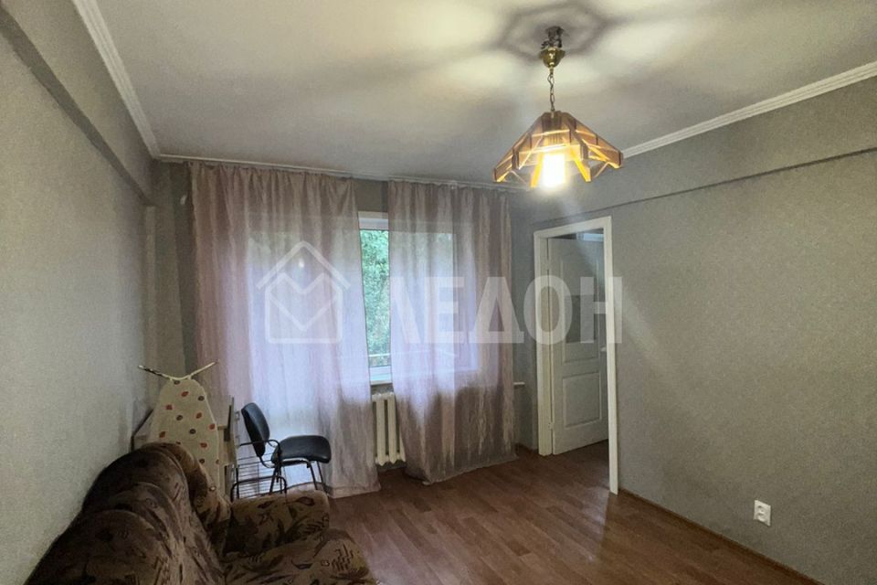 Продаётся 3-комнатная квартира, 58.9 м²