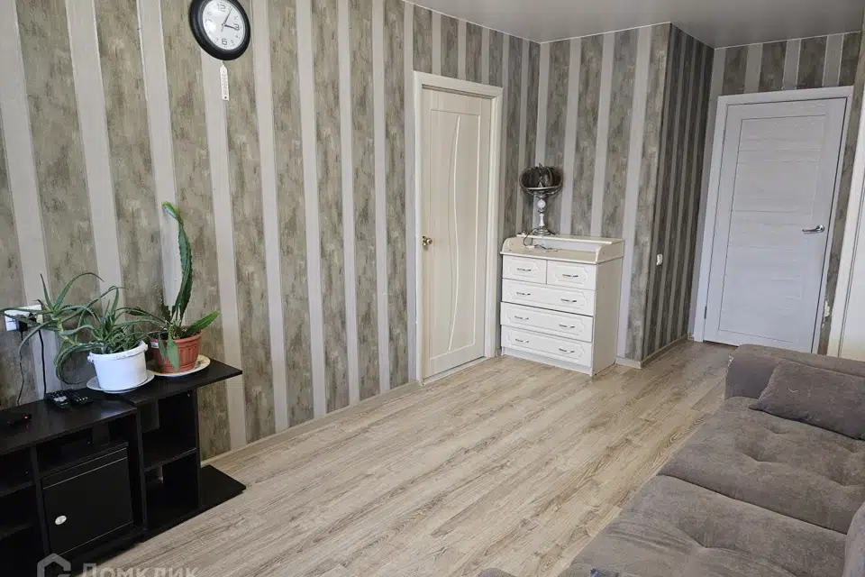Продаётся 3-комнатная квартира, 52.5 м²
