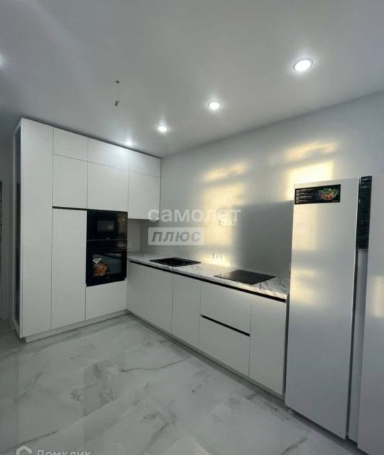 Продаётся 1-комнатная квартира, 46.7 м²