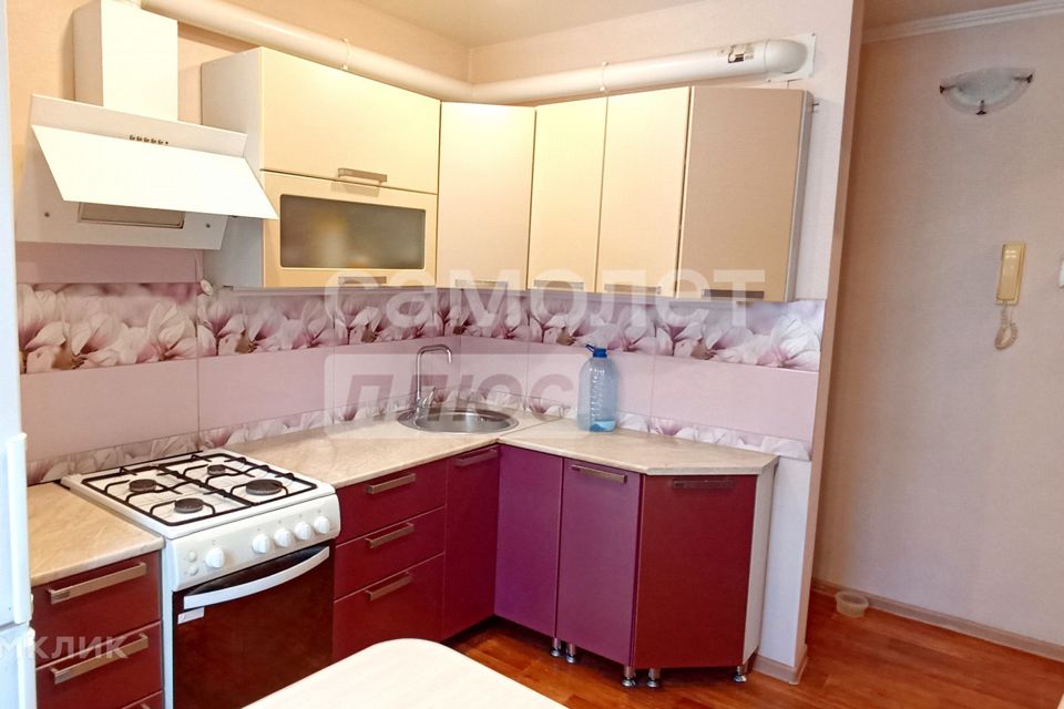 Продаётся 3-комнатная квартира, 62 м²