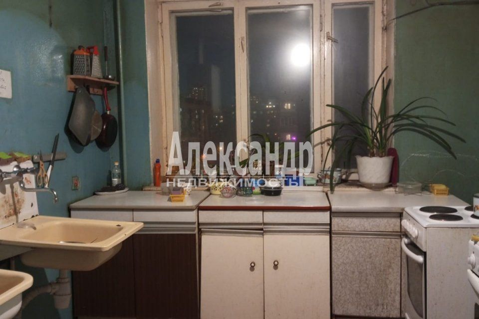 Продаётся комната в 11-комн. квартире, 11 м²