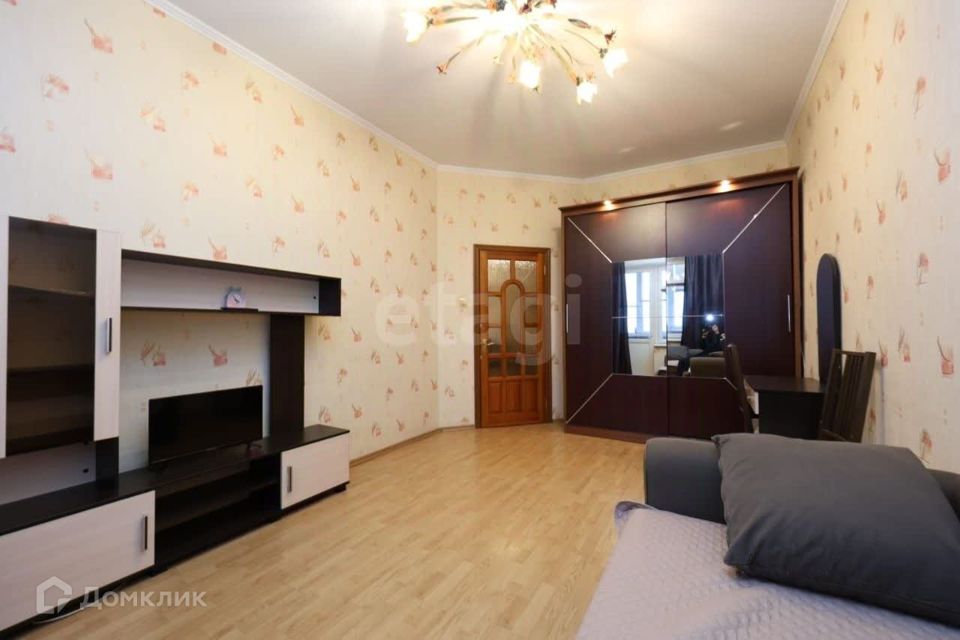 Продаётся 1-комнатная квартира, 41 м²