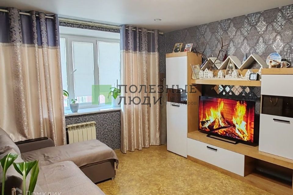 Продаётся 3-комнатная квартира, 106 м²