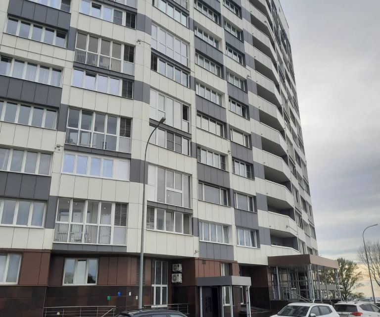 Продаётся 3-комнатная квартира, 102 м²