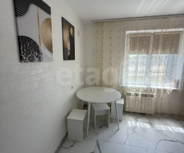 Сдаётся 2-комнатная квартира, 54 м²