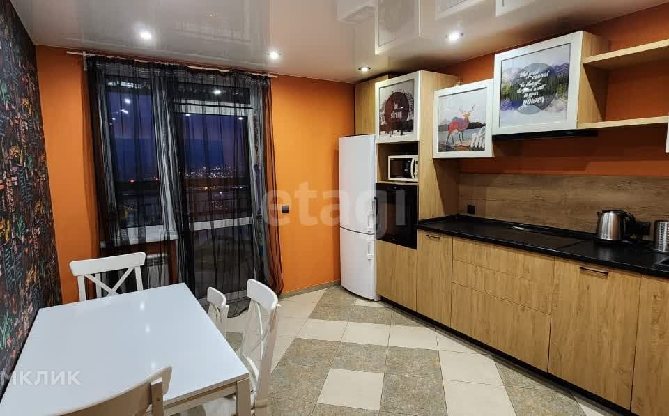 Продаётся 2-комнатная квартира, 63.7 м²