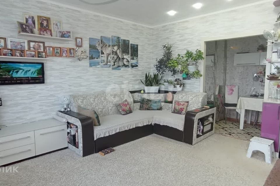 Продаётся 1-комнатная квартира, 40.6 м²