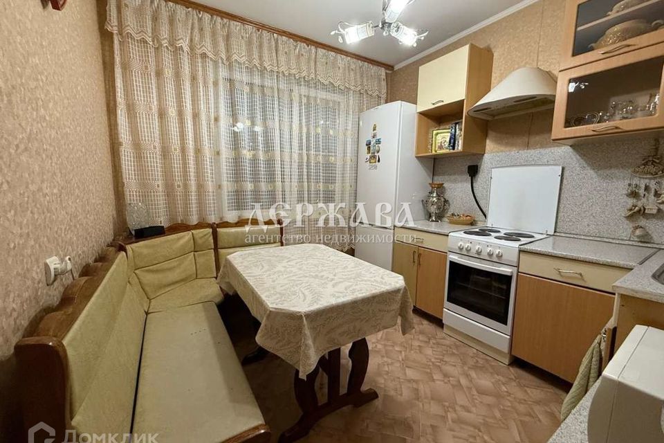 Продаётся 3-комнатная квартира, 63 м²