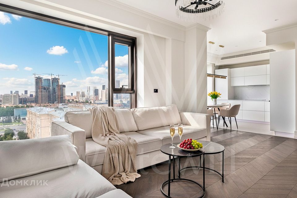 Продаётся 3-комнатная квартира, 87 м²