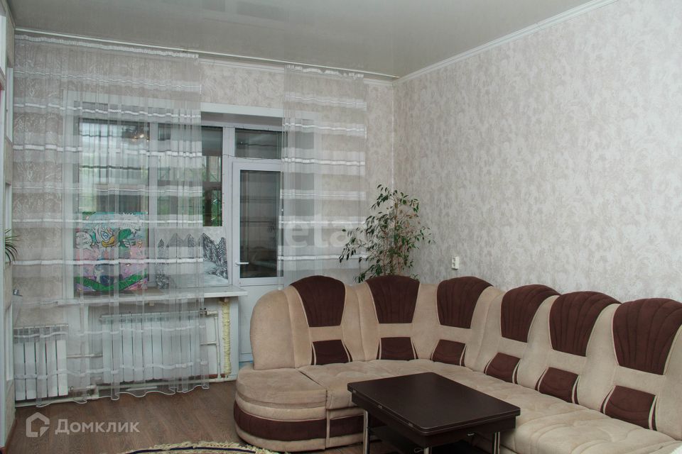 Продаётся 4-комнатная квартира, 82.6 м²