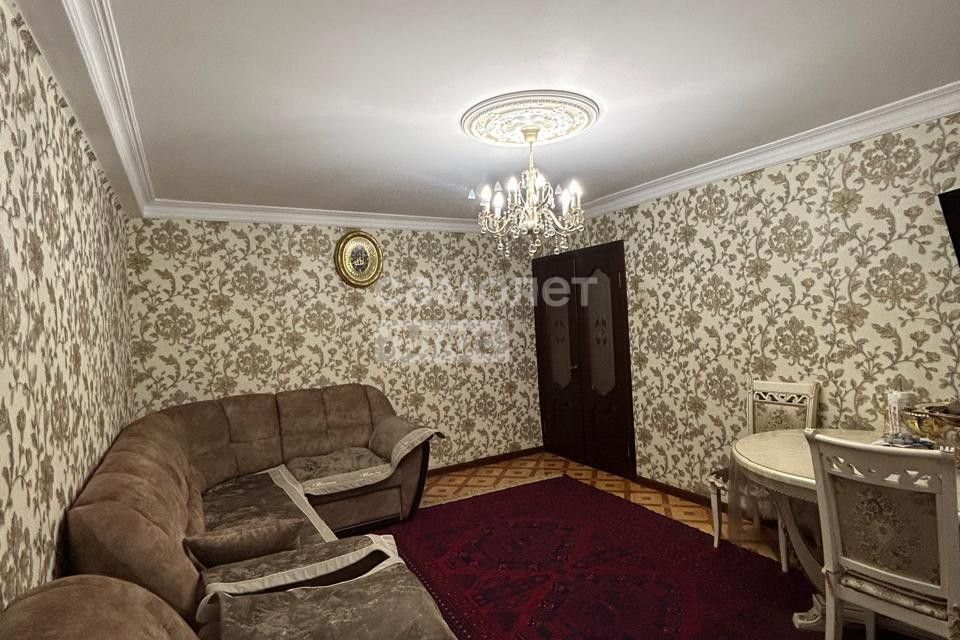 Продаётся 4-комнатная квартира, 100 м²