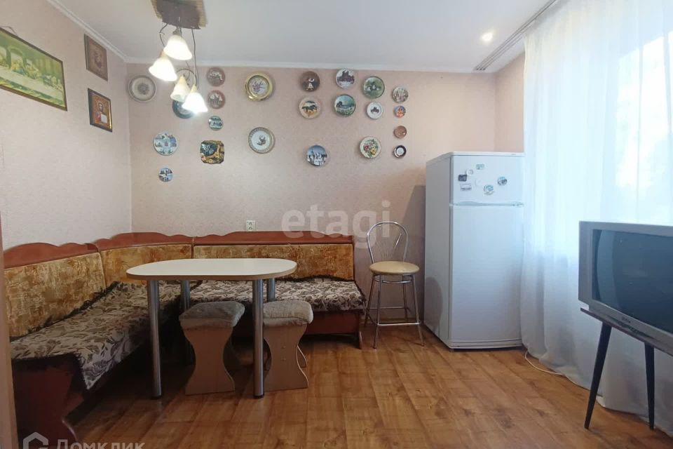 Продаётся 3-комнатная квартира, 53.2 м²