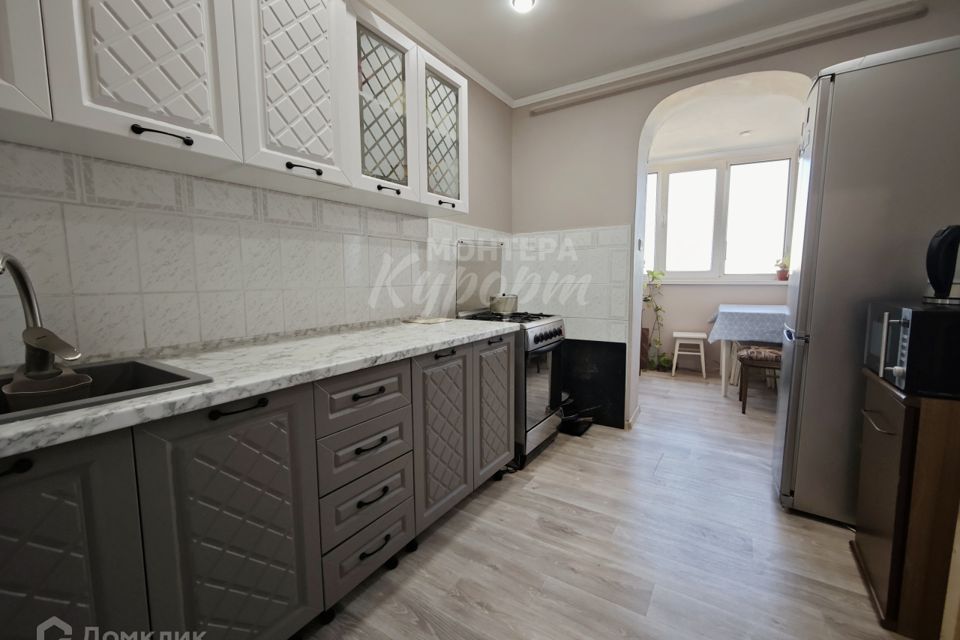 Продаётся 3-комнатная квартира, 65.8 м²