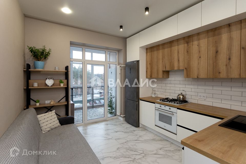 Продаётся 2-комнатная квартира, 72.5 м²