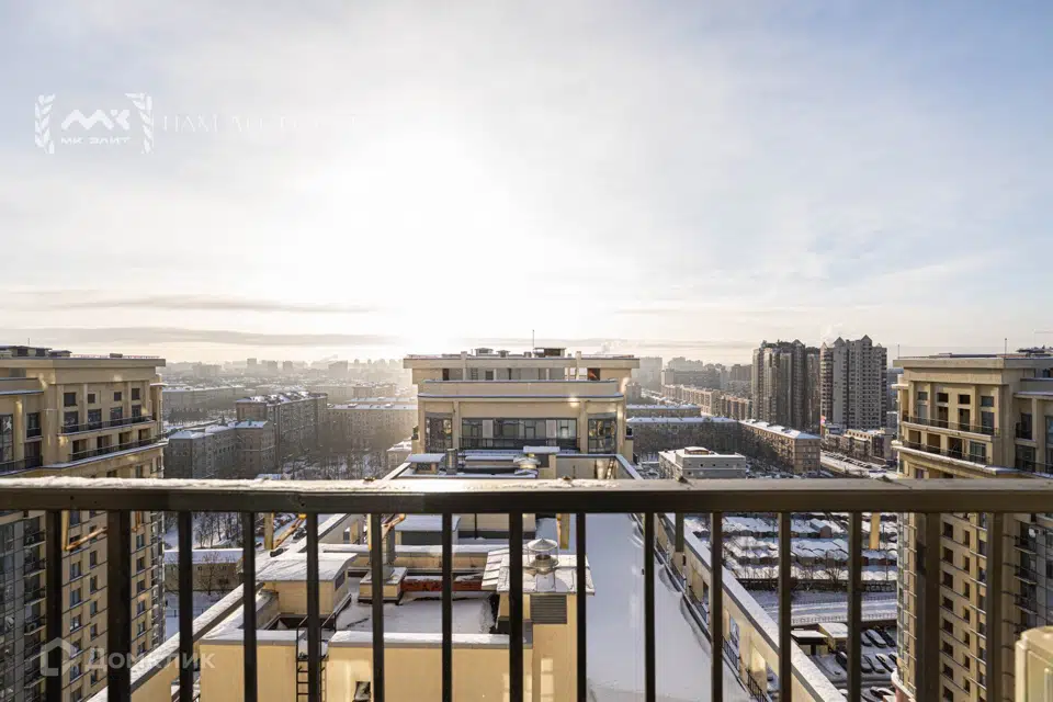 Продаётся 3-комнатная квартира, 117 м²