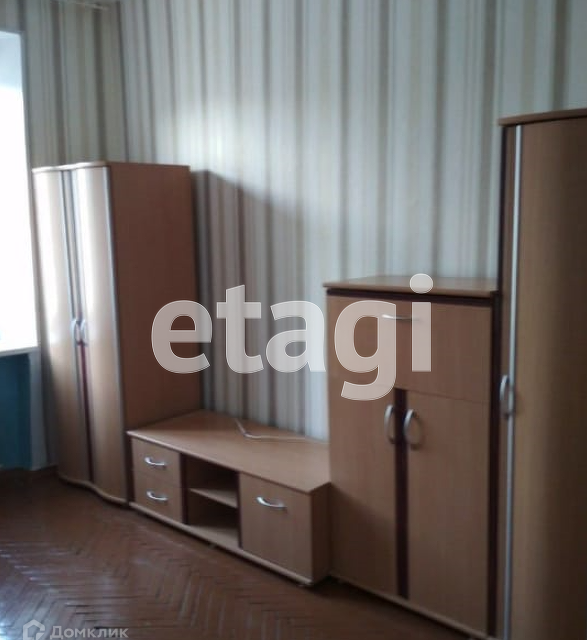 Продаётся комната в 8-комн. квартире, 16.5 м²