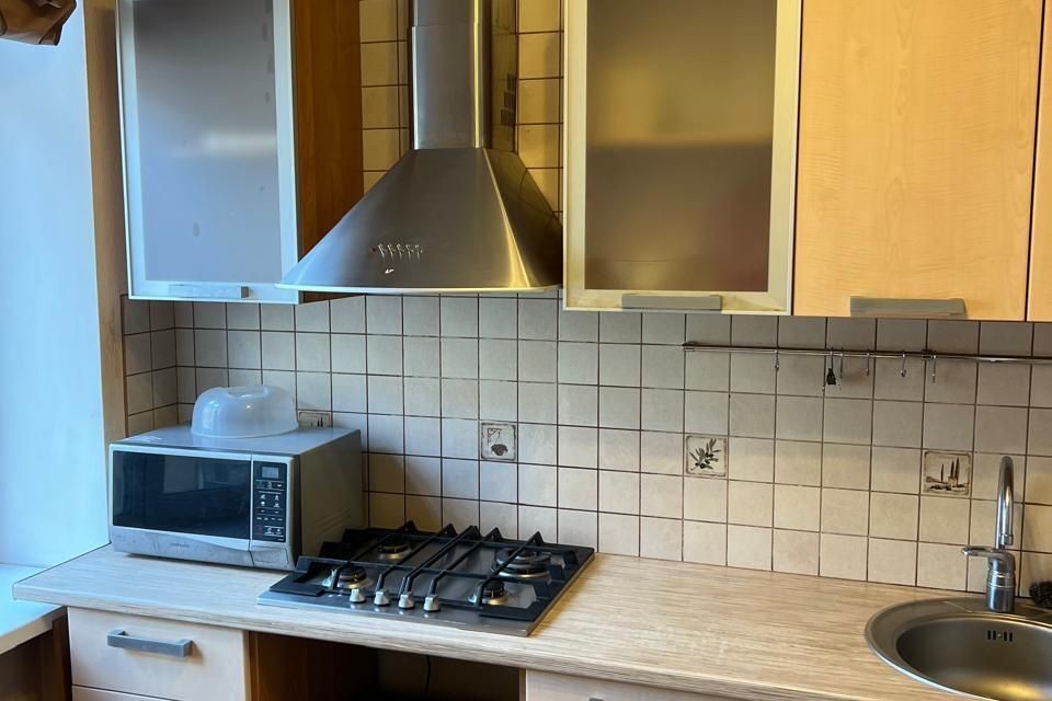Сдаётся 2-комнатная квартира, 55.6 м²