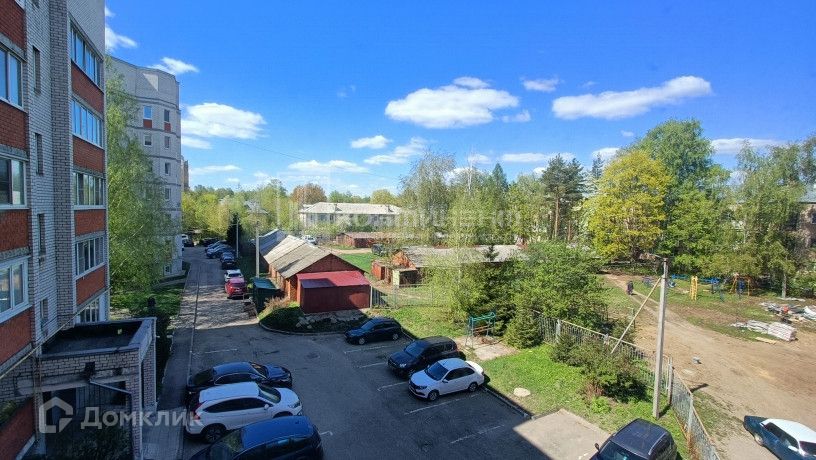 Продаётся 3-комнатная квартира, 108 м²