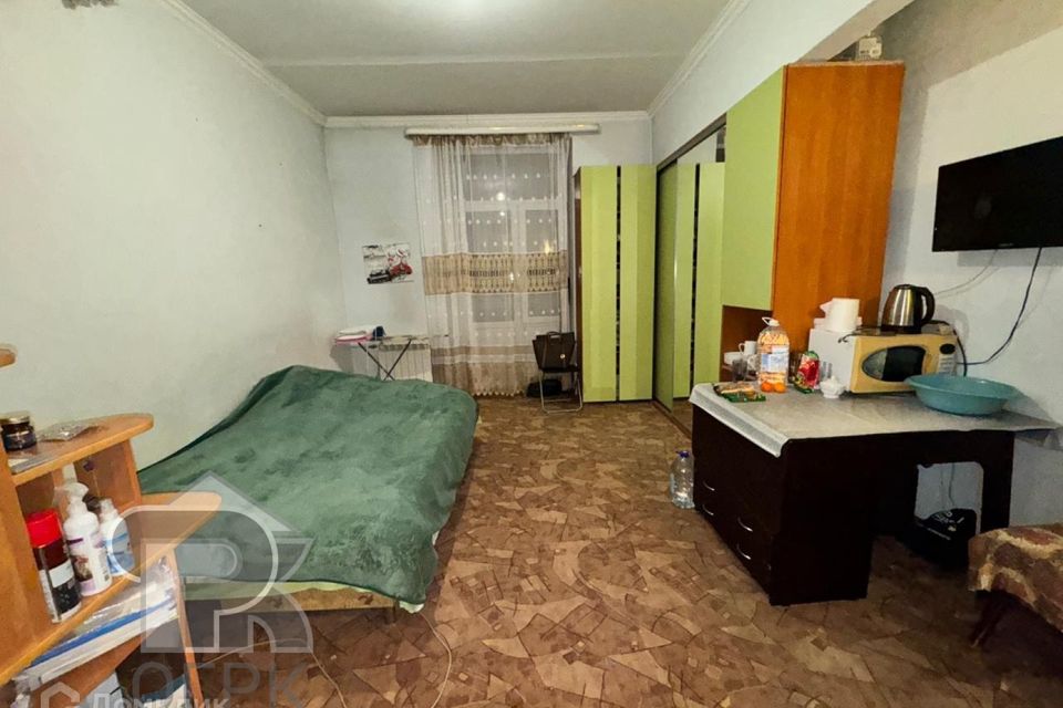 Продаётся комната в 1-комн. квартире, 18 м²