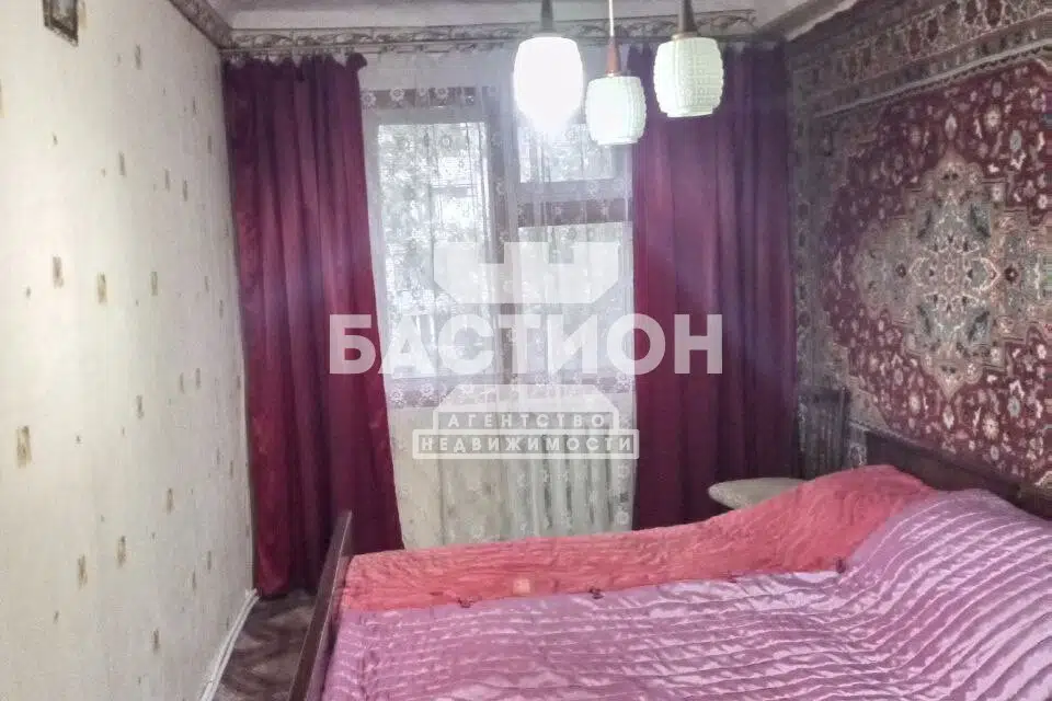 Продаётся 4-комнатная квартира, 66 м²